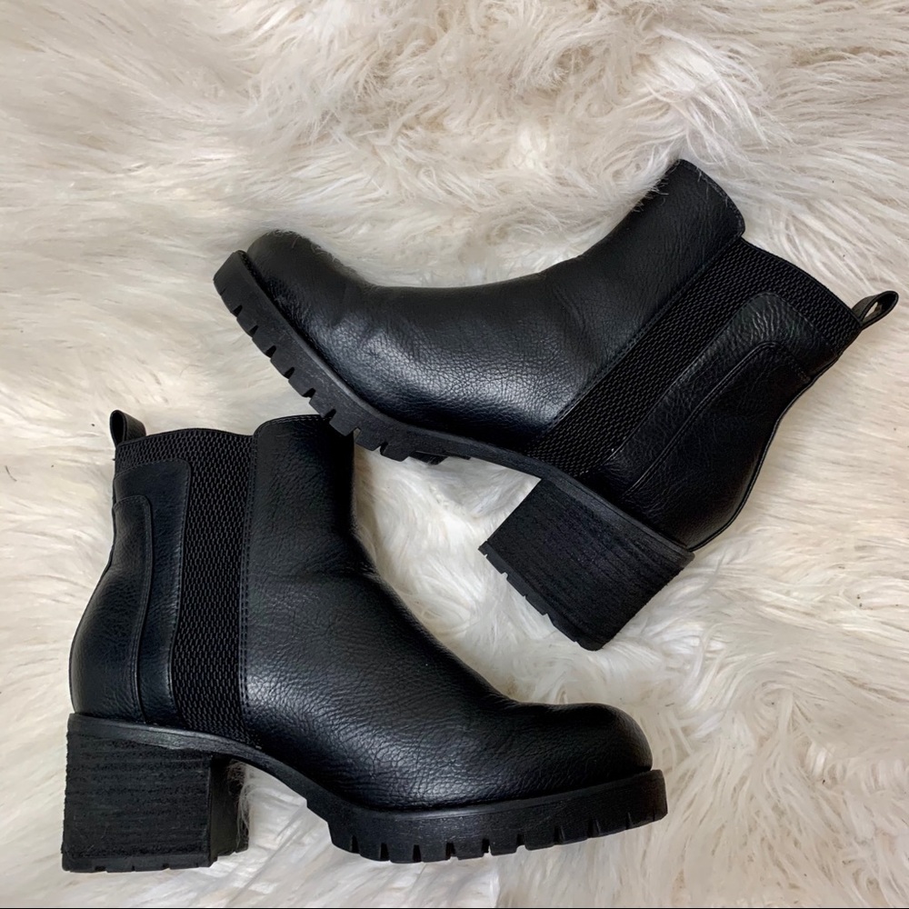 MIA Colten Chelsea Boot